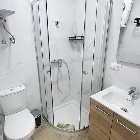 Apartman Beach-side With Pool - South Costa,