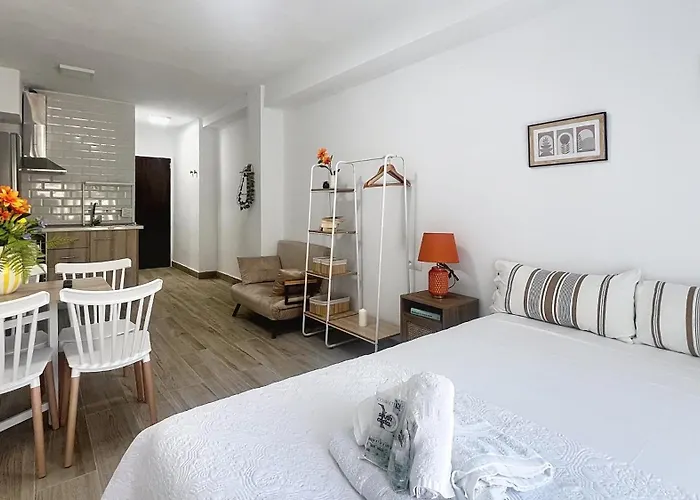 Side With Pool By South Costa Apartament *